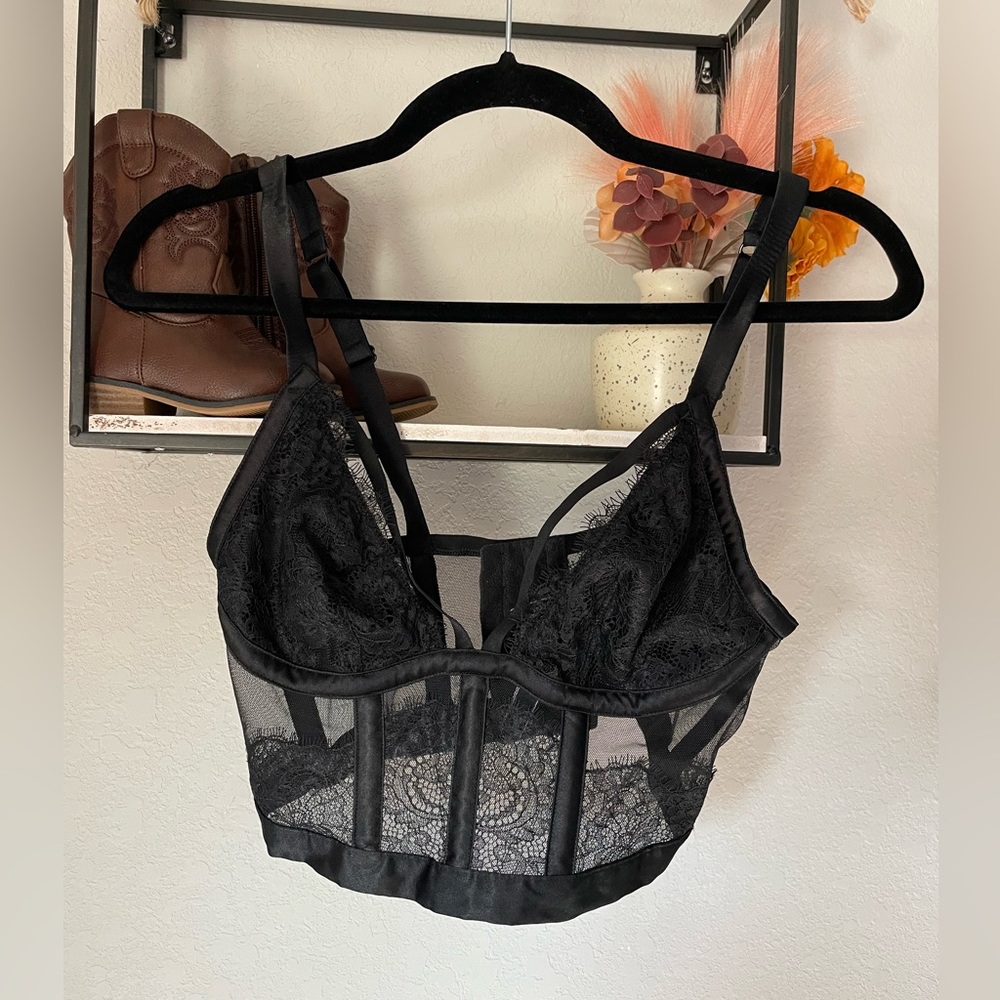 Black Victoria secret lace corset size Medium
